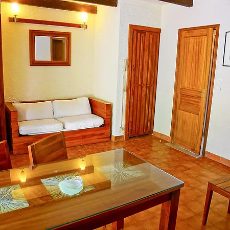 Appartement Apartment Marina D'Oru.4 *
