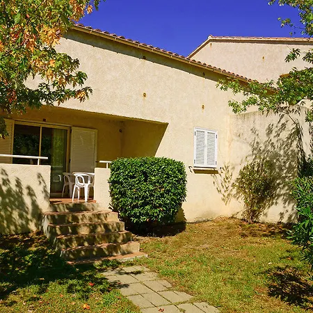 Appartement Apartment Marina D'Oru.4 *